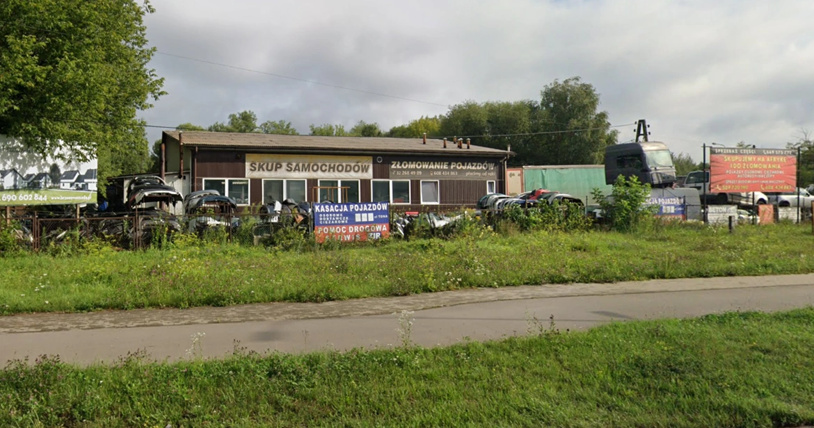 Siedziba firmy zajmującej się kasacją i odbiorem samochodów
